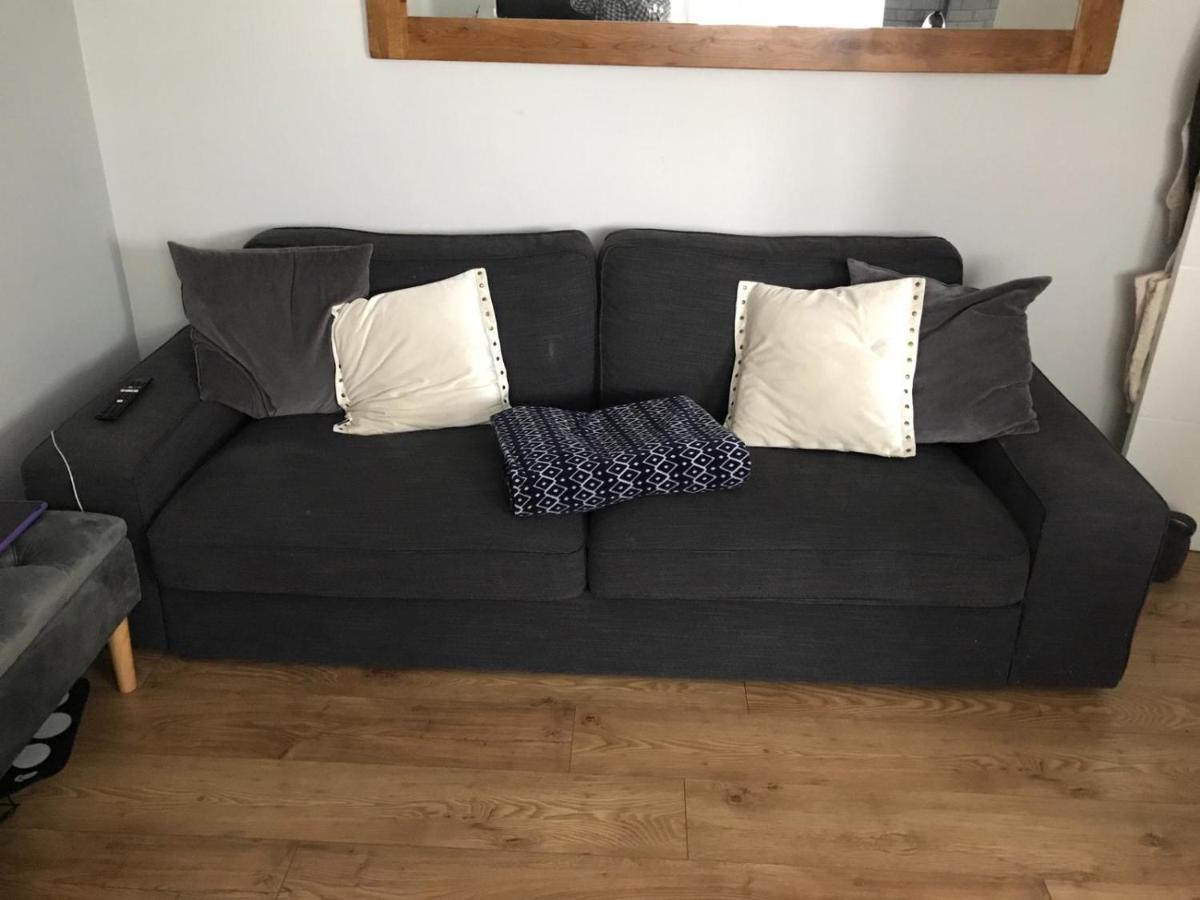 2 X Double Rooms In Cheam Exteriör bild