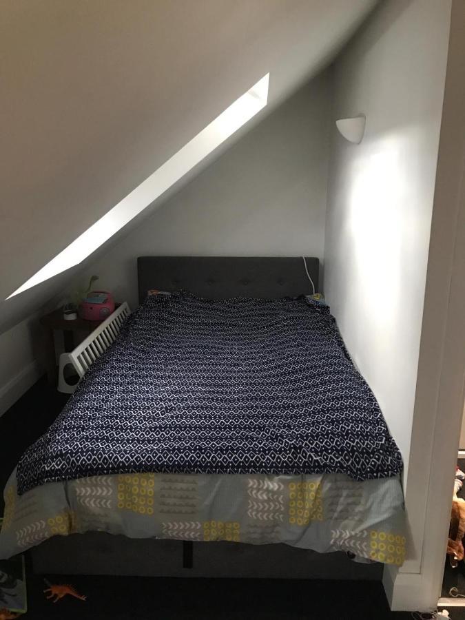 2 X Double Rooms In Cheam Exteriör bild